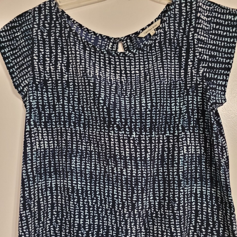 Calvin Klein Jeans Women's Navy Print Blouse Size Small